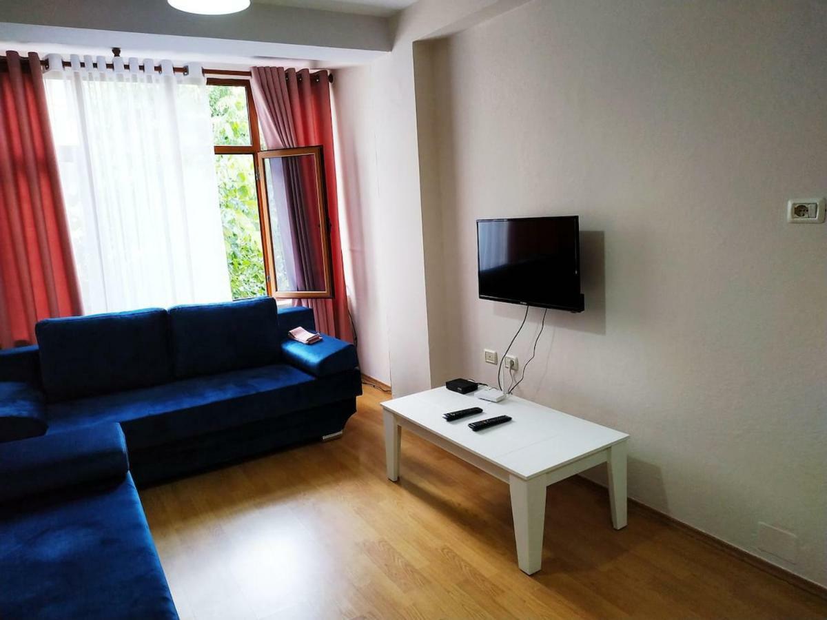Lovely Apt At The Heart Of The City&Near The Lake Pogradec Eksteriør bilde