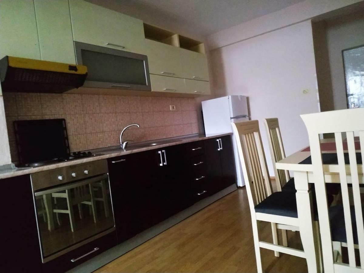Lovely Apt At The Heart Of The City&Near The Lake Pogradec Eksteriør bilde