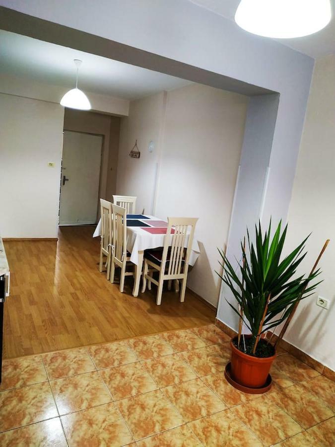 Lovely Apt At The Heart Of The City&Near The Lake Pogradec Eksteriør bilde