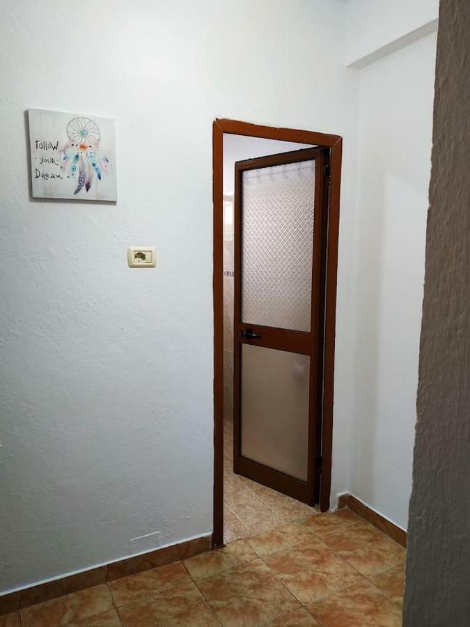 Lovely Apt At The Heart Of The City&Near The Lake Pogradec Eksteriør bilde
