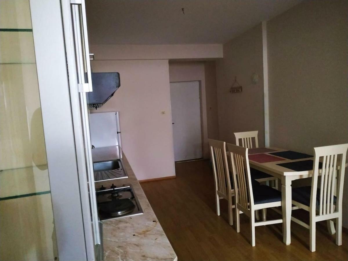 Lovely Apt At The Heart Of The City&Near The Lake Pogradec Eksteriør bilde